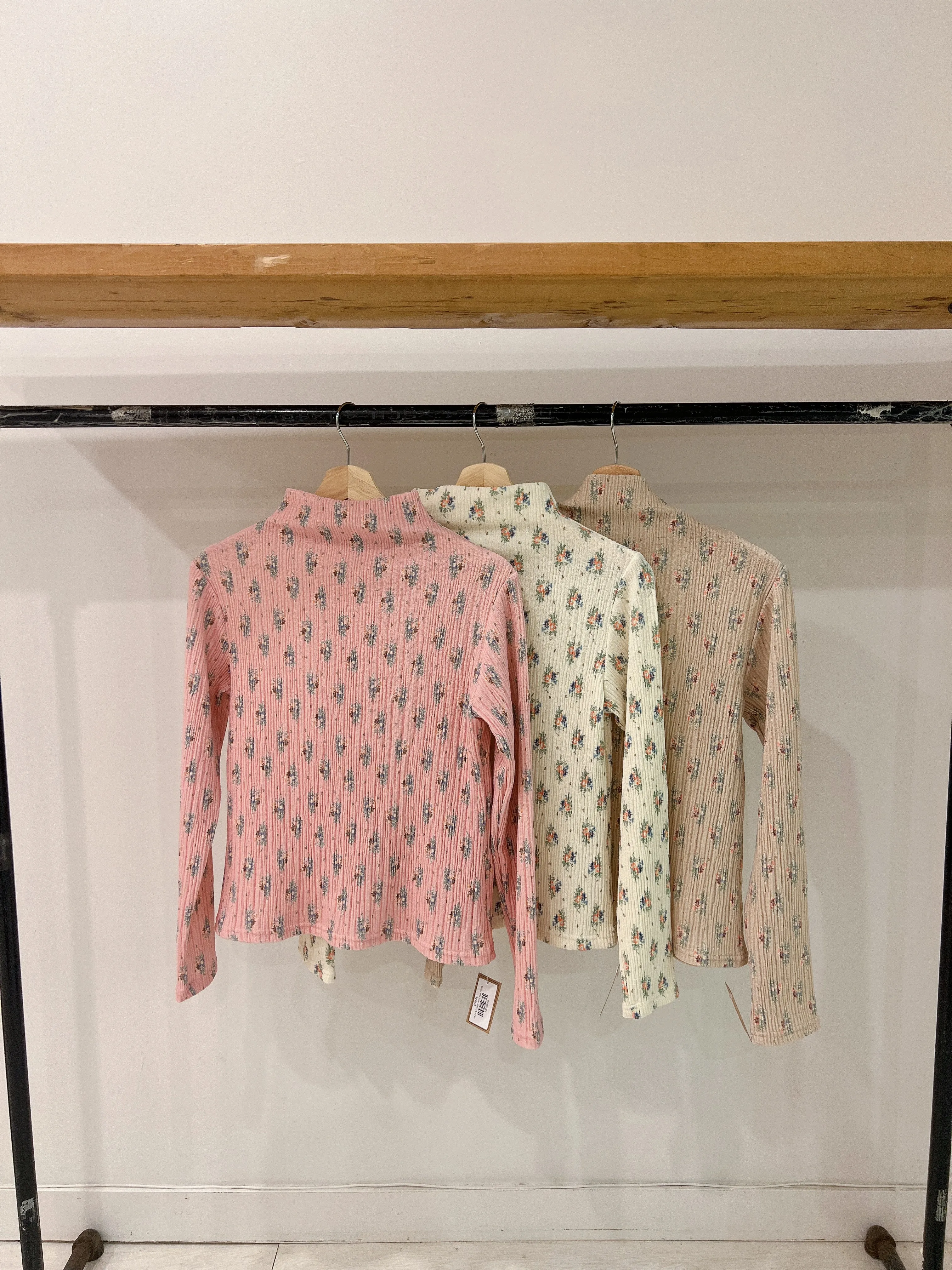 JAINA Floral print top